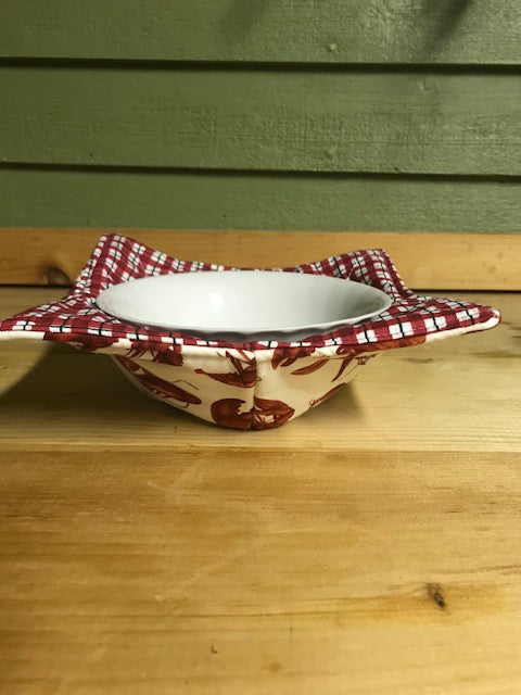 Lobster Patterned Bowl Holder in Greenfield, Maine