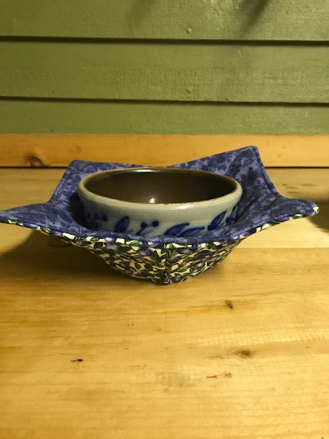 Large White Blueberry Bowl Holder